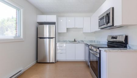 Cedar Glen Apartments - Photo 3