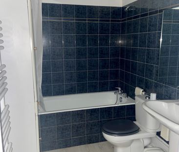 Location Appartement 1 pièce 29m² COMPIEGNE 60200 - Photo 3