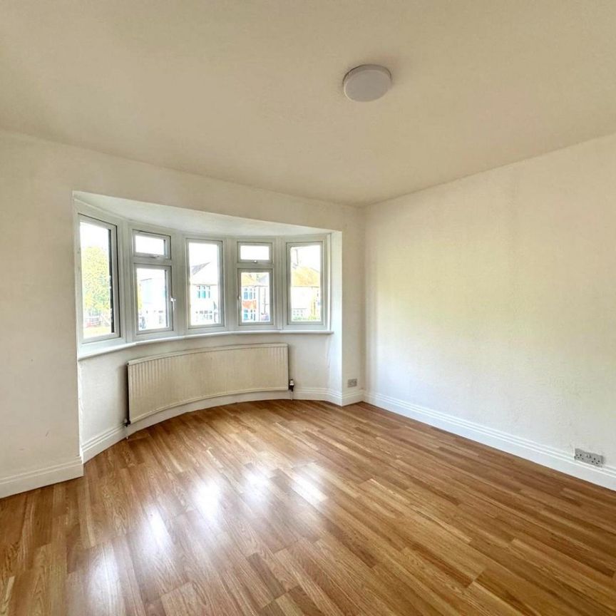 3 bedroom House To Let Total Size: 1152 SQ FT - Photo 1