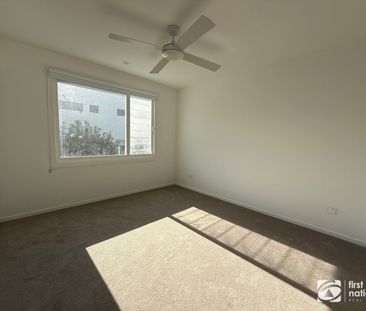 Brand-new townhouse - Ultimate comfort and convenience - Photo 4