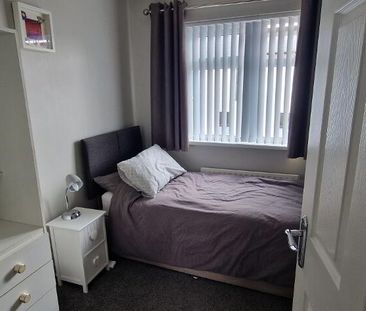 5 Upper Heathmount (TERM TIME), Portstewart, BT55 7AR - Photo 3