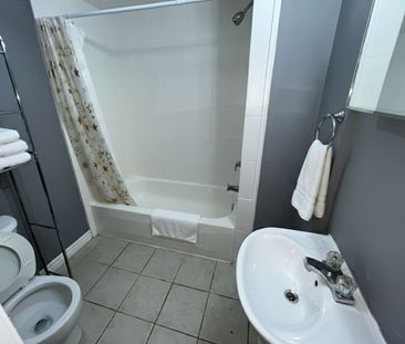 For Lease - 715 Main Street Unit# 27, Hamilton, Ontario - Photo 3