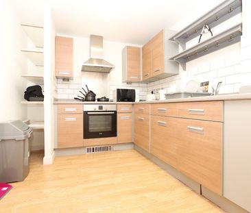 Room in a Shared Flat, Bevan Court, E3 - Photo 6