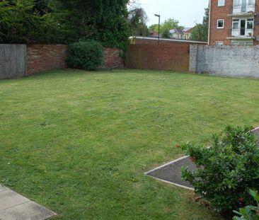 2 bedroom flat to rent - Photo 6