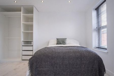 6 bedroom house to rent - Photo 2