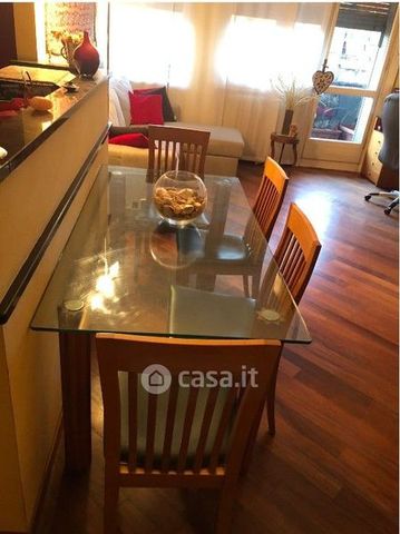 Trilocale in Affitto in Via Leon Battista Alberti 12 a Milano - Photo 3