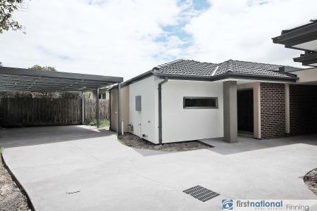 Modern 3 bedroom townhouse - Photo 4