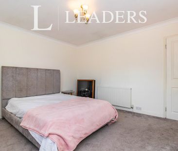 2 bedroom terraced to rent Albert Road, Addlestone, Surrey - Photo 6