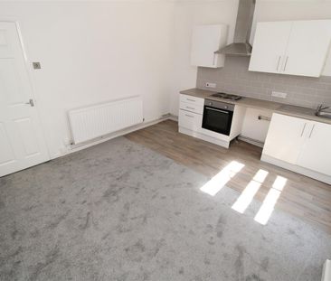 Apartment For Rent Neath Road, Neath - Photo 4
