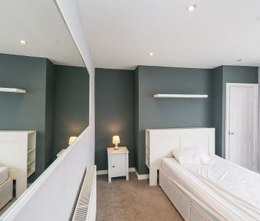 Estcourt Terrace, Headingley, Leeds - Photo 5