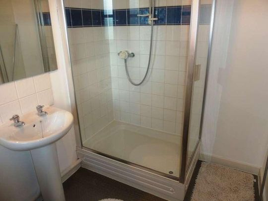 Kennet Walk, Reading, RG1 - Photo 1