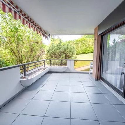 Appartement de 2 pièces meublé au rez-inférieur avec grand balcon - Photo 1