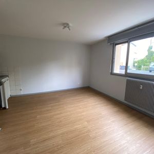 Location Appartement 1 pièce 30m² CLERMONT FERRAND 63000 - Photo 2