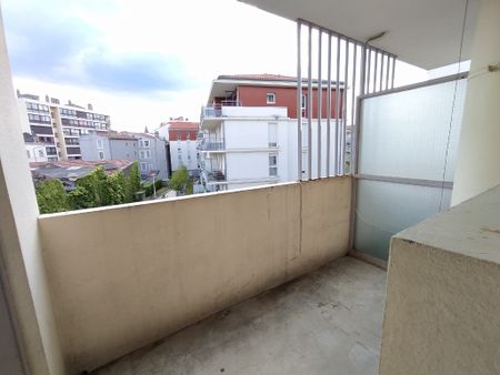 Appartement - 3 pièces - République/Montferrand - Photo 5