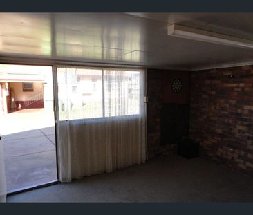 45 Gostwyck Street, Newtown, Qld 4350 - Photo 4