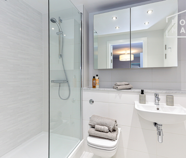 2 bedroom flat to rent - Photo 2