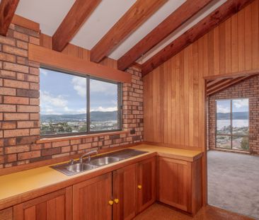 Neat & Tidy unit with River Views - Photo 6