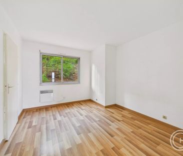Location Appartement 4 pièces 88m² NICE 06200 - Photo 5