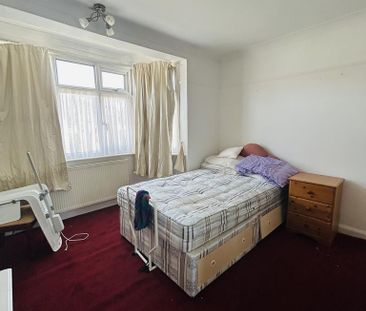 4 bedroom terraced house to rent - Photo 1