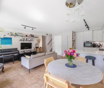 4 Bed Maisonette, Goulden House, SW11 - Photo 4