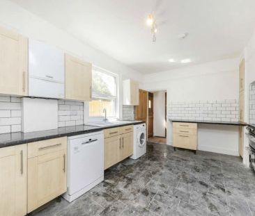 Madeira Road, SW16 2DF, London - Photo 3