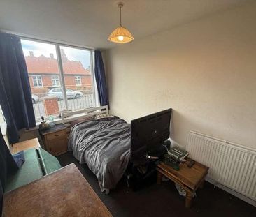 Hereford, Herefordshire, HR4 - Photo 1