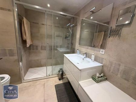 Location Appartement 3 pièces 83m² NICE 06000 - Photo 4