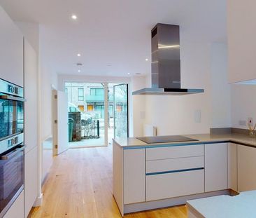 3 bedroom apartment to rent - Photo 4