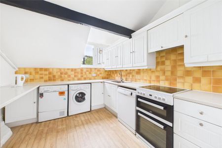 3 bedroom apartment to rent - Photo 5