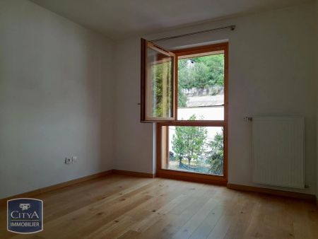 Appartement à louer 4 pièces 82.59m² - Photo 3