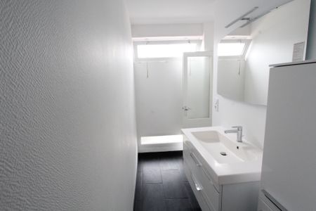 Location Appartement 3 pièces 62m² LA CHARITE SUR LOIRE 58400 - Photo 4