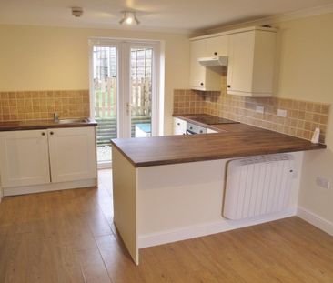 1 bedroom ground floor flat to rent - Photo 2