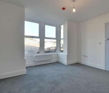 Stride Avenue, Portsmouth, PO3 - Photo 6