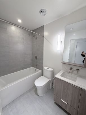 For Lease - 110 Broadway Avenue Unit# 2011S, Toronto, Ontario - Photo 1