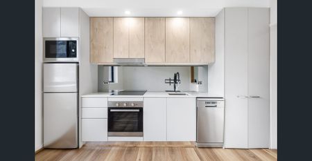 Welcome to "Onyx" in the heart of Marrickville - Photo 3