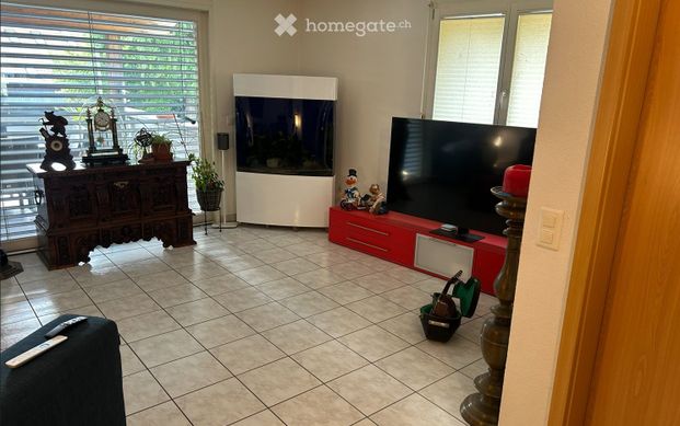 Moderne grosszügige 4.5-Zimmer-Wohnung mit riesiger Terrasse - Photo 1