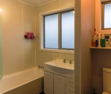 Wonderful Waiau Cres! - Photo 5