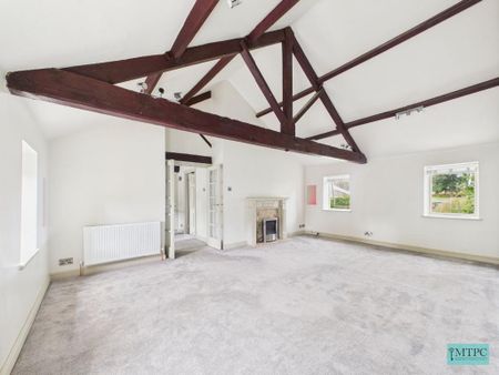 4 bedroom semi-detached house to rent - Photo 2