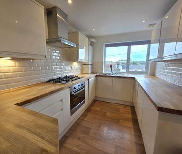 2 bedroom terraced house to rent - Photo 6