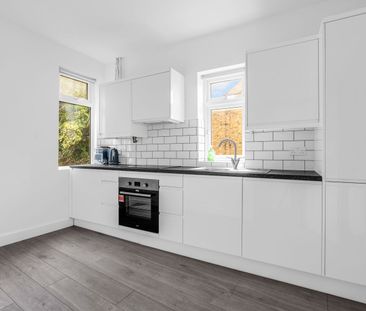 2 Bedroom - Photo 4