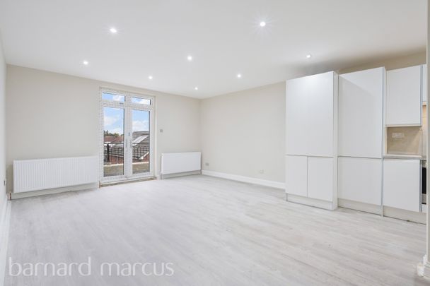 Cheam Common Road, Worcester Park - Photo 1