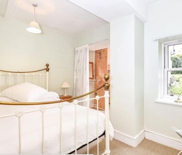 1 Bed Flat, Thicket Road, SE20 - Photo 2