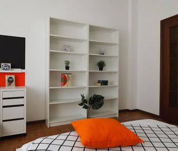 Corso Luigi Einaudi, Turin, Piedmont 10129 - Photo 1