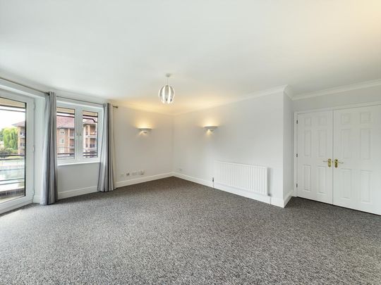 3 bedroom apartment to rent - Photo 1