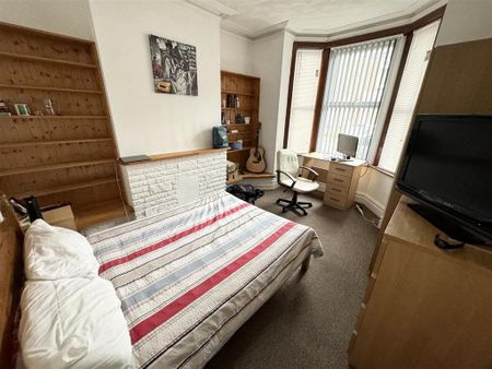 4 bedroom house to rent - Photo 2