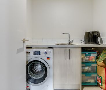 20 Probert Crescent - Photo 3