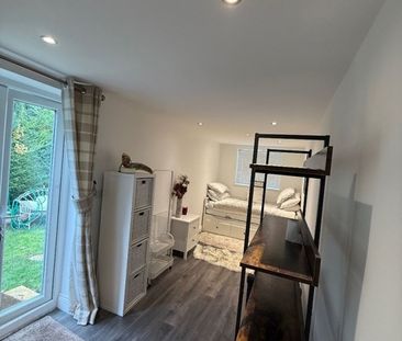 Studio Flat, Maycross Avenue, SM4 - Photo 2