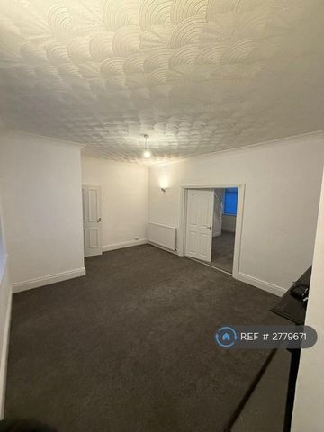 2 bedroom bungalow to rent - Photo 2