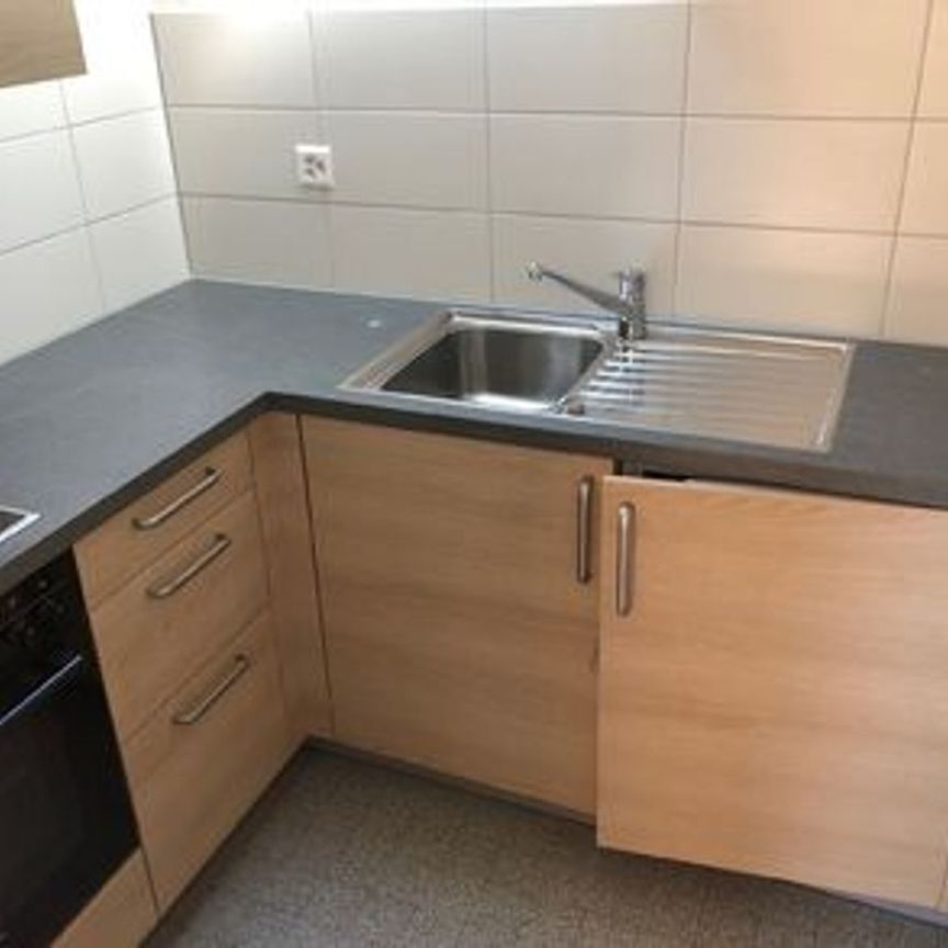 Beautiful renovated 3-room apartment - Foto 1