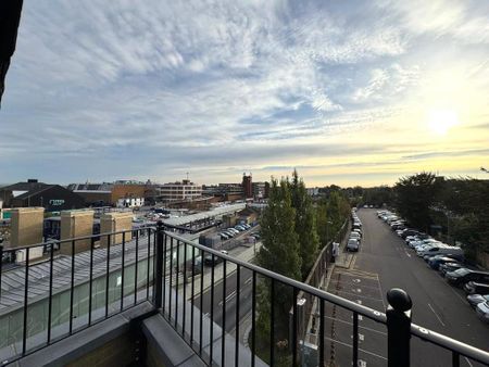 3 bedroom penthouse to rent - Photo 5